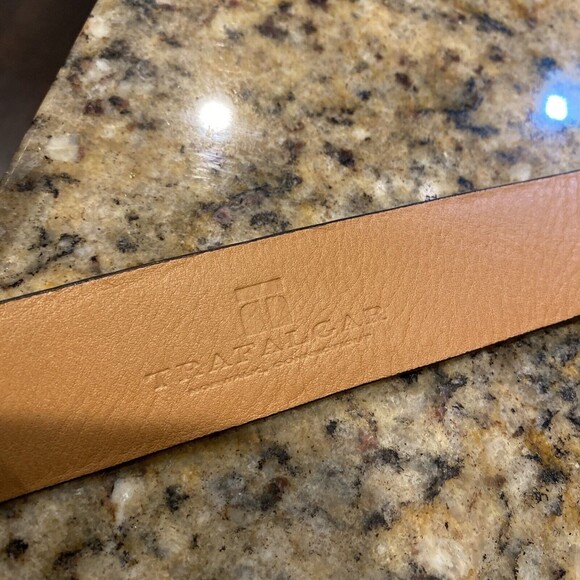 Trafalgar Italian Leather Cameron Brown Leather Belt Size 44 - Picture 5 of 12